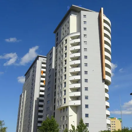 Bialy Zagiel - Apartament W Poblizu Molo W Brzeznie Apartment